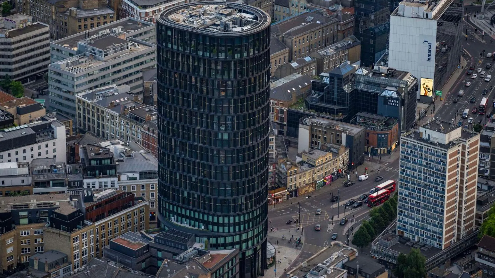 Art'Otel London Hoxton, Powered By Radisson Hotels 4*,